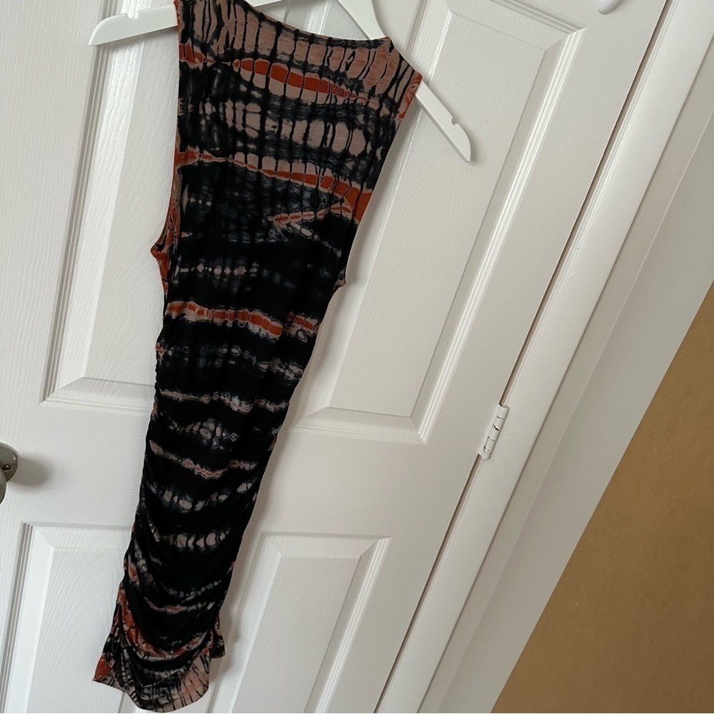 Orange and Black Dress - Picture 4 of 5